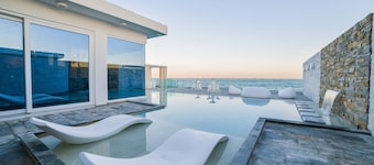 Spectacular Sea-View Villa with Spa Area