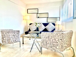 Smart TV, books - The best location in Mexico City. WTC, Insurgentes  (México D.F.)