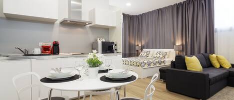 تناول الطعام