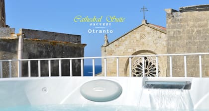 Cathedral Suite | Otranto with private rooftop JACUZZI ~ Luxury aparthotel ~