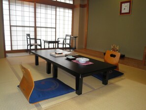 Japanese-style Economy Room