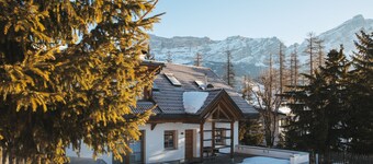 Big, open plan, family friendly chalet near to walks, cycling & local amenities