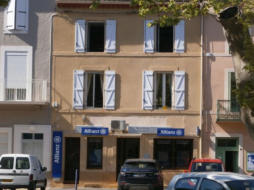 Spacious loft apartment in lovely Saint-Chinian
