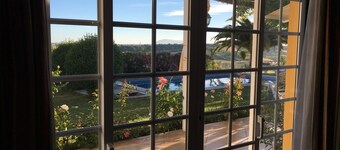 Country House med pool och fantastisk utsikt