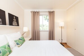1 chambre, fer et planche à repasser, Wi-Fi gratuit, draps fournis