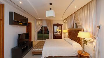 3 chambres, fer et planche Ă  repasser, Wi-Fi, draps fournis