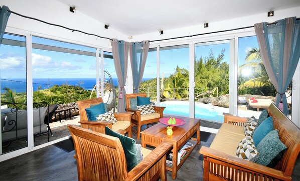 Alberca al aire libre 