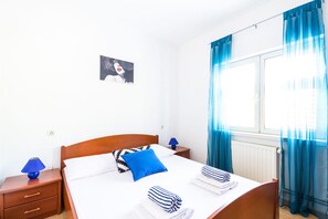 4 bedrooms, free WiFi, bed sheets