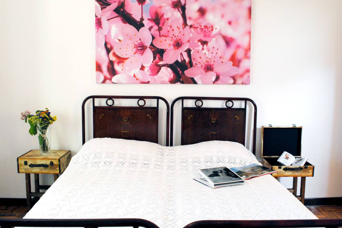 Premium bedding, individually decorated, individually furnished, desk
