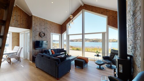 Luxury cottage by the sea, near Bergen