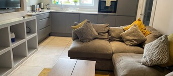 Lujo recientemente renovado hermoso apartamento de alta especificación