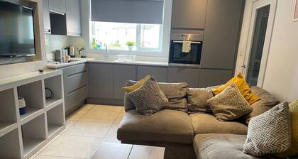 Luxury ⭐⭐⭐⭐⭐- Near Sandbanks BEACH! Netflix & WiFi