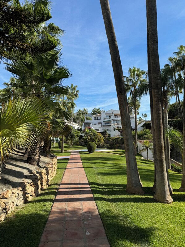 Property grounds - Penthouse Villa with 360 degree panoramic sea, mountain views (Nerja)