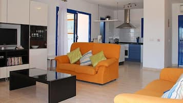 Smart TV, books, video library, stereo