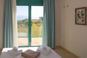 4 soveværelser, pengeskab på værelset, strygejern/strygebræt