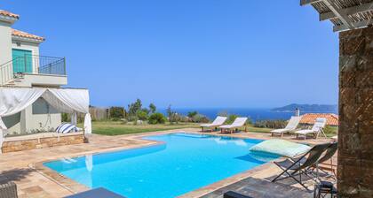 ANGIO LUXURIUS VILLAS IN SKIATHOS