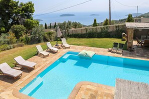 Piscine extérieure