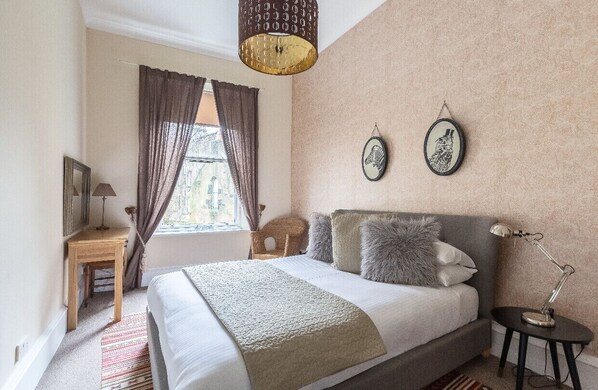 2 bedrooms, iron/ironing board, travel cot, free WiFi