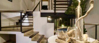 MODERN AND MAGICAL VILLA WALKING DISTANCE FROM THE BEACH! 