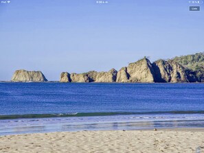 Beach nearby, sun loungers, beach towels - MODERN AND MAGICAL VILLA WALKING DISTANCE FROM THE BEACH!  (Guanacaste)