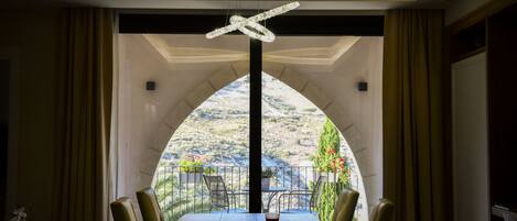 تناول الطعام