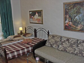 3 Schlafzimmer, Schreibtisch, Bügeleisen/Bügelbrett, kostenloses WLAN