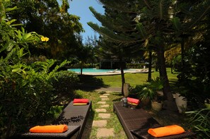 Sundeck - LES Condos in Beautiful Complex With Pool, Near the Beach (Cap Malheureux)