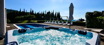 Villa Milicic with private pool,tennis,football,basket ball,gym,hottub..