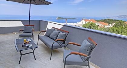 Villa Sandra, luxury penthouse apartment