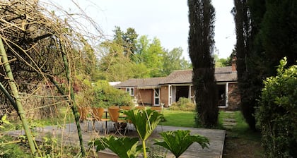 Large cottage Amazing location! Family group or friends up to 24 people!