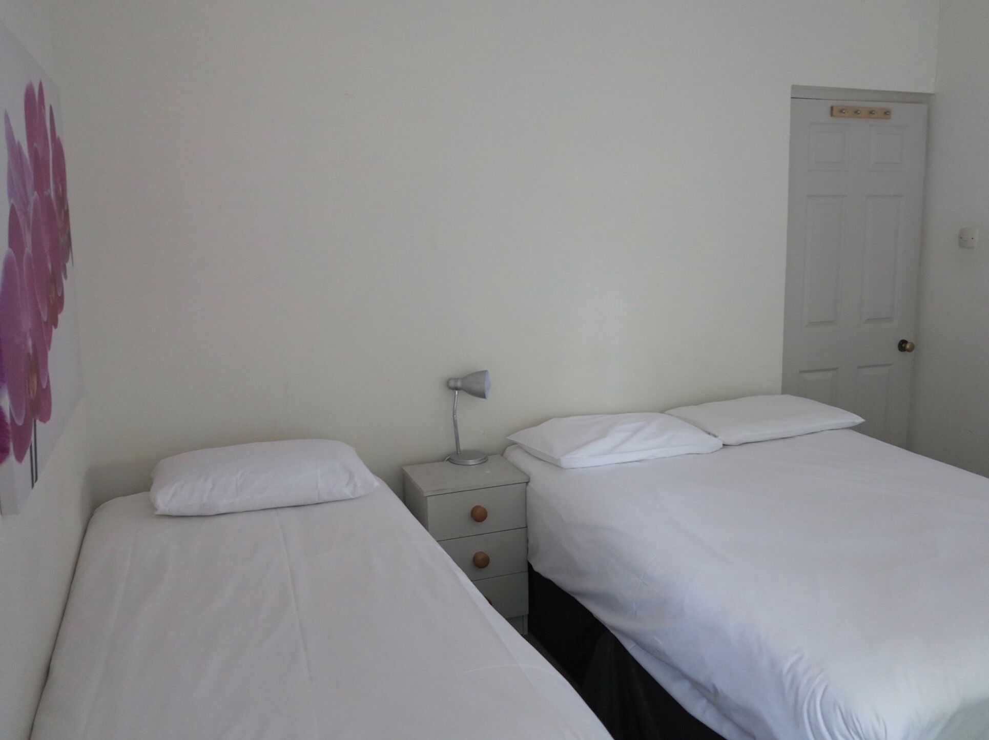 8 bedrooms, iron/ironing board, WiFi, bed sheets