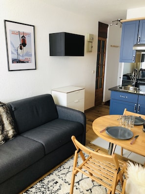 Living area - Charming new appt 4p. Les Ménuires at the foot of the slopes, mountain views (Les Belleville)