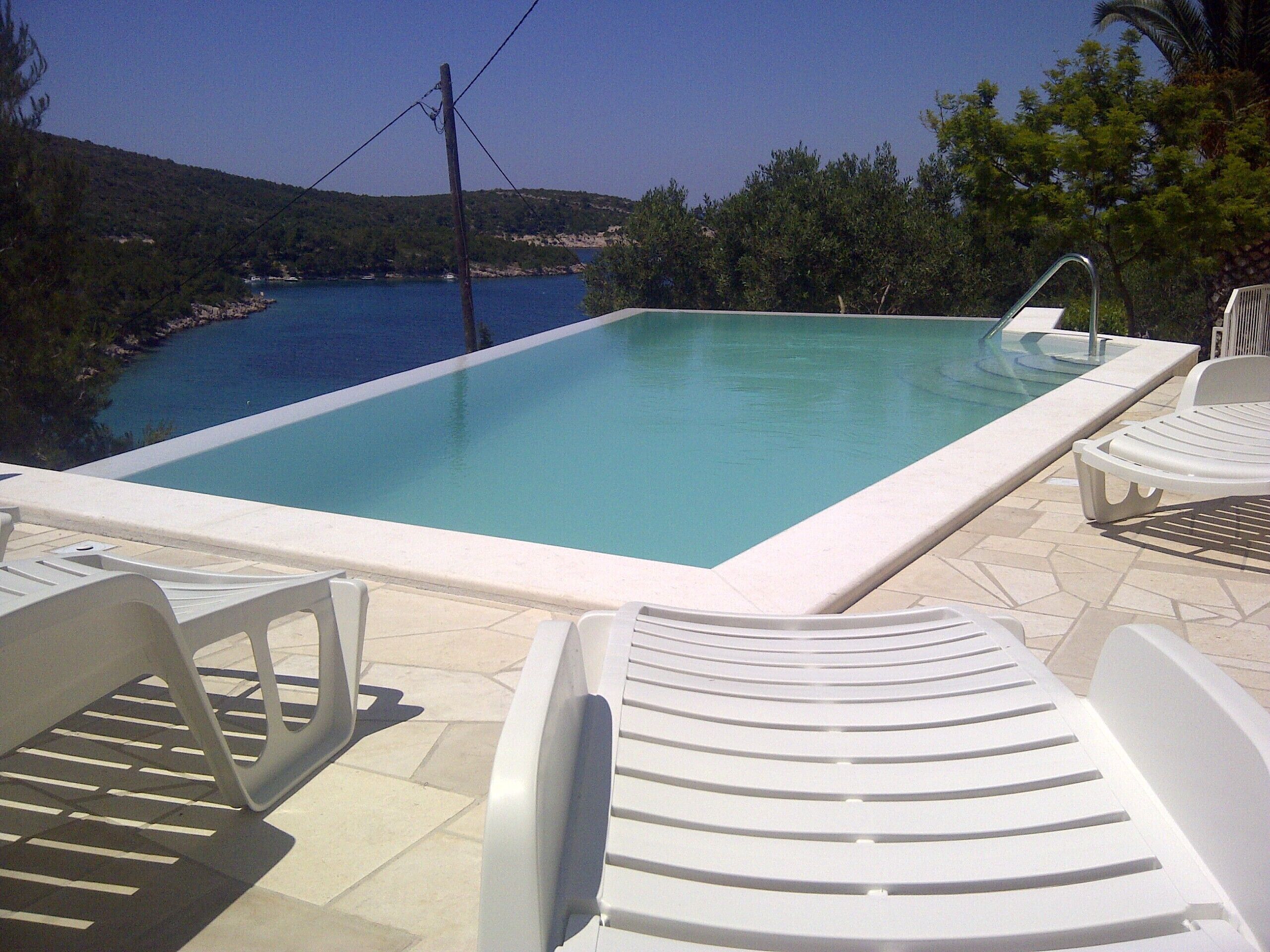 Piscine extérieure, piscine chauffée