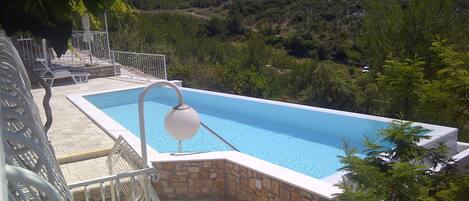 Piscine extérieure, piscine chauffée