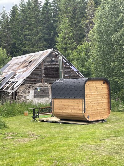 Cottage with access to silence, only nature's own sounds.