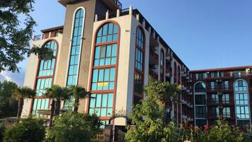 Bagian depan properti