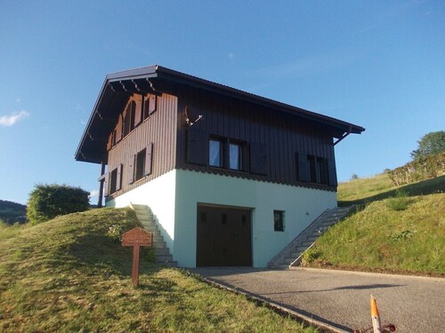 Comfortable chalet in a quiet area in the Hautes Vosges in Dennerie