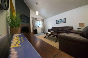 TV, fireplace, DVD player, table football - Newly Remodeled Waterfront Home With 3 Bedroom 2 Bath (Anchorage)