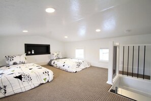 Unclassified image, 4 of 18, button - Tiny Home near Zion with Loft & Resort Pools (Orderville)