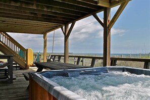 Terrace/patio - Oceanfront OBX Cottage in Kill Devil Hills. Vintage Modern Remodel, Pet Friendly (Kill Devil Hills)