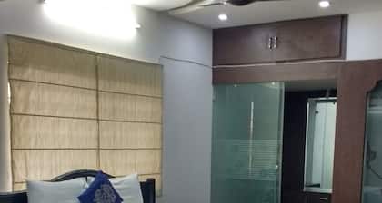 single room Hitech Shilparamam Guest House