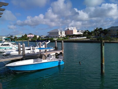 Spacious 3BR Sandyport Condo w/ Pool, Beach Access, Tennis, Marina & Balconies