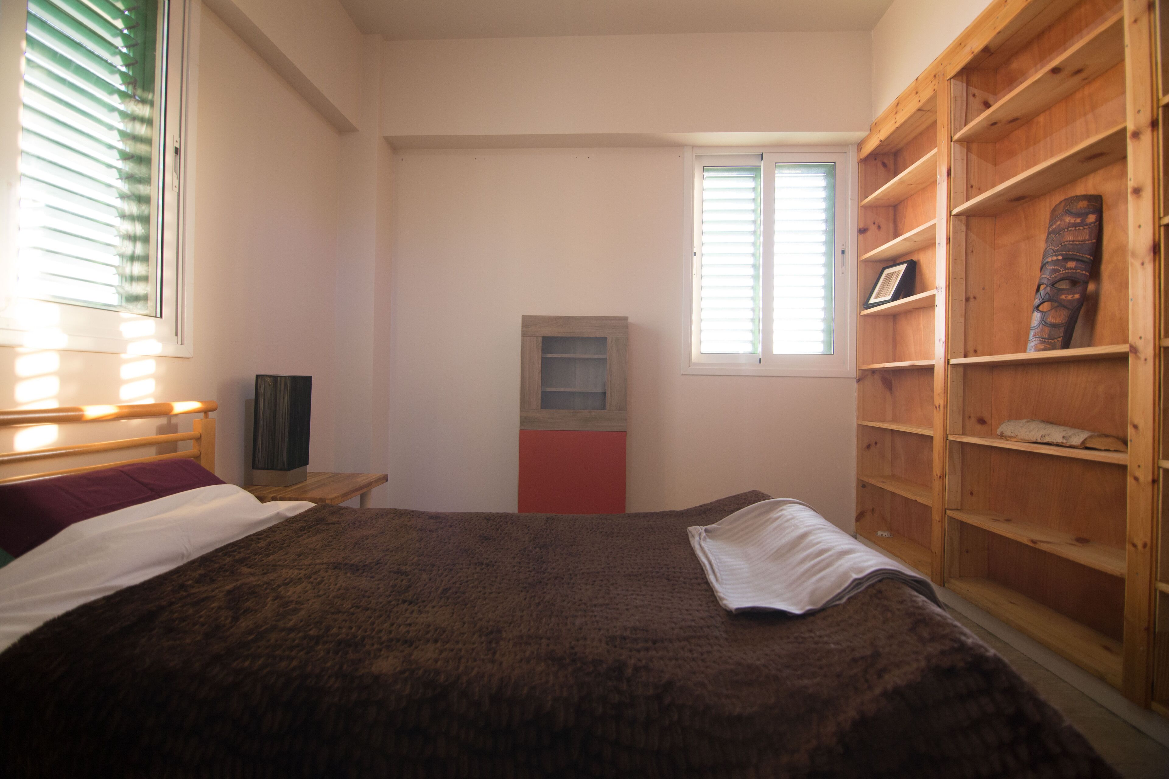 2 quartos, ferros/tábuas de passar roupa, Wi-Fi, roupa de cama