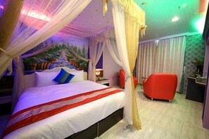 Quarto casal romântico, vista para a praia | Quartos à prova de som, Wi-Fi de cortesia