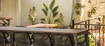 나이트캡 앳 리젠츠 파크 호텔