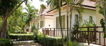 Aana Residence Resort
