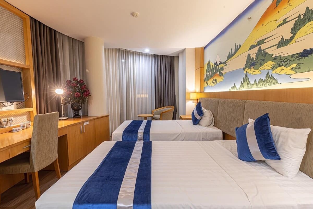 Luxury Twin Room | 1 bedroom, minibar, desk, soundproofing