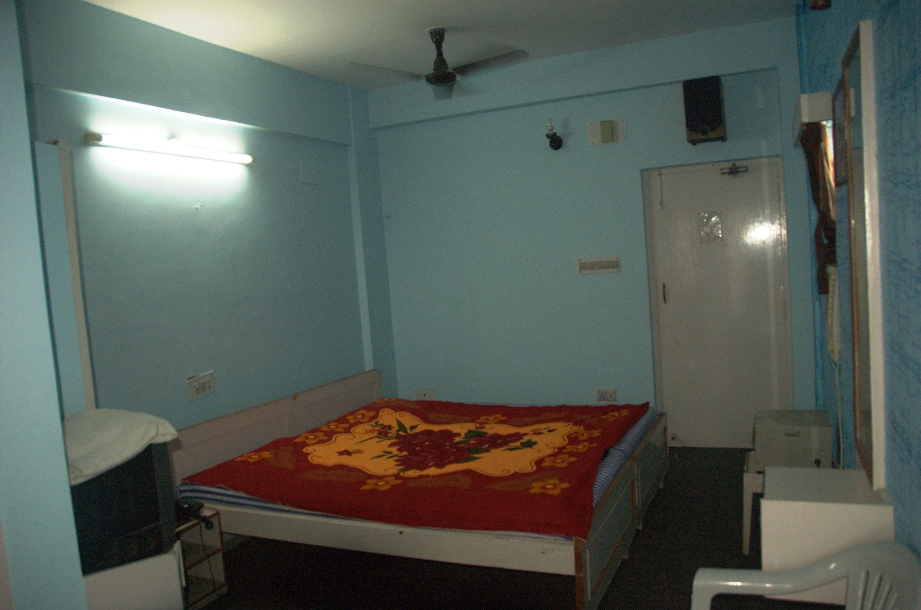 Rollaway beds