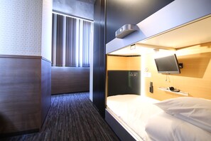 客房 (Private Cabin, Capsule) | 免費無線上網、床單
