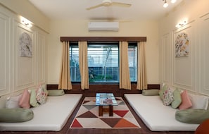 Exclusive Suite | In-room safe, individually furnished, desk, laptop workspace - Camel Valley Resort & Spa (Igatpuri)